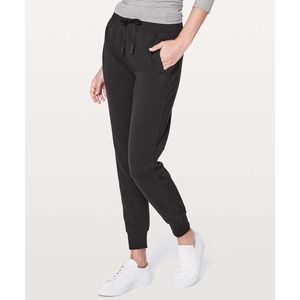 lulu black joggers